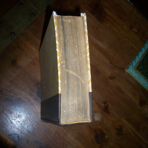 Vintage Reader's Digest Condensed Books Volume 2 1976 Hardcover, Illustrated - Picture 6 of 6